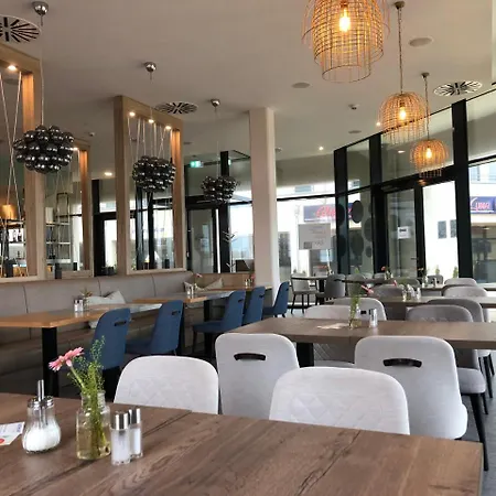 Otel Waterkant Suites *